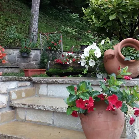 La Guide Bed & Breakfast *