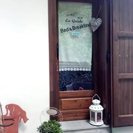 La Guide Bed & Breakfast *